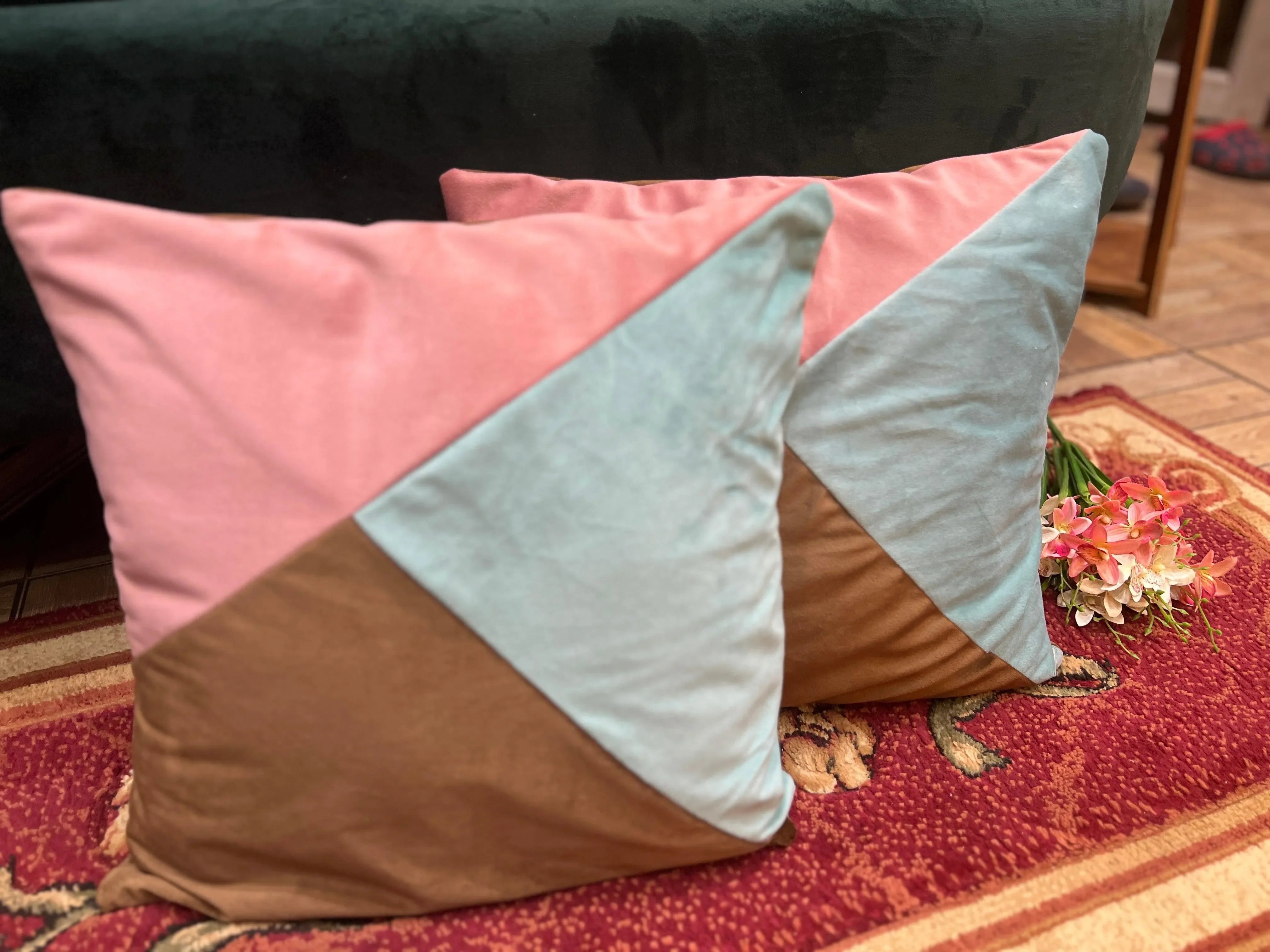 Wooden Twist Abstract Square Velvet Cushion Cover Set of 2 ( Multicolor ) - Wooden Twist UAE