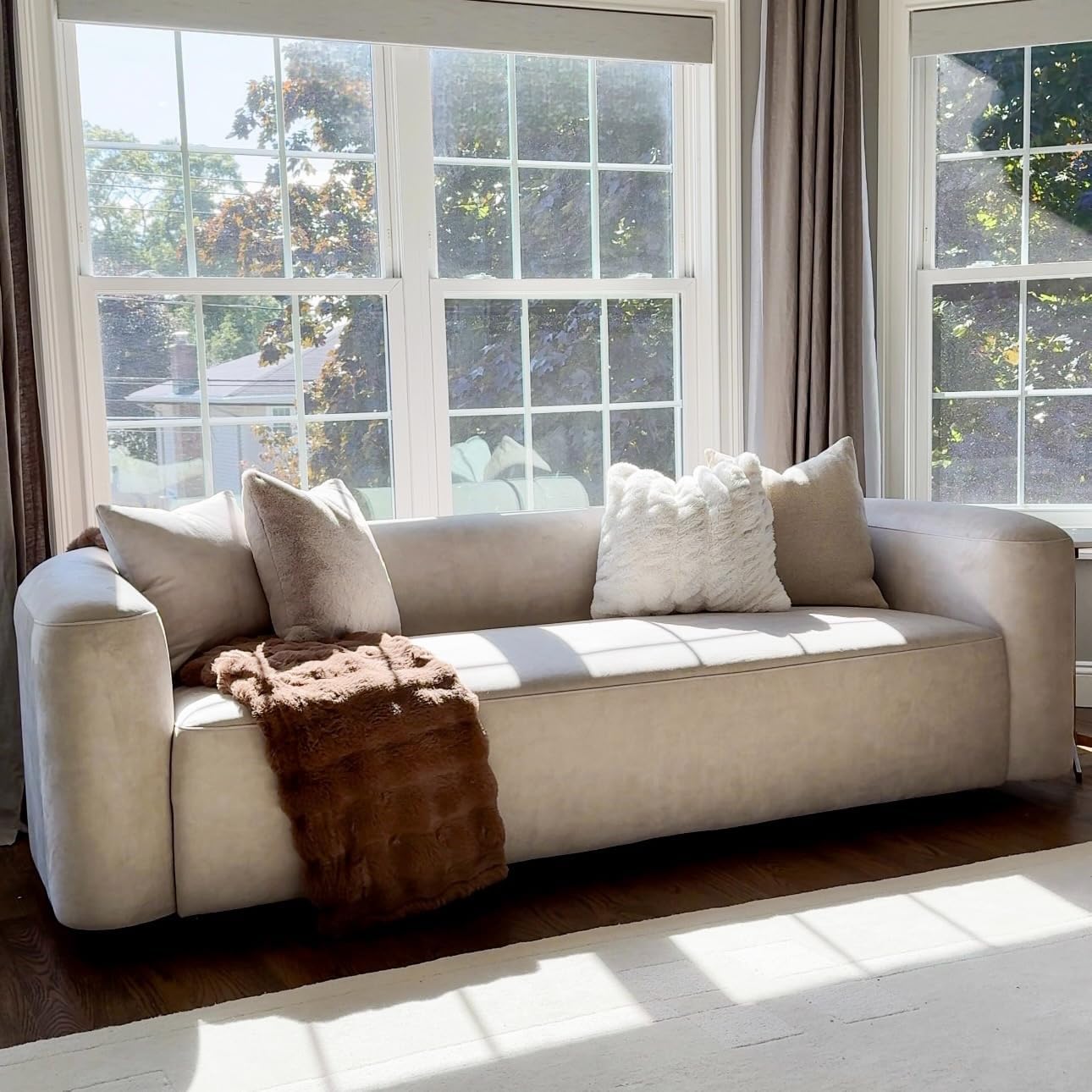 Wooden Twist Velvet Sectional Sofa Cream 3 Seater - Cushion Detail