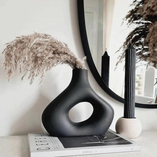 Wooden Twist Modern Home Decor Black Ceramic Decorative Vase for Flowers - Wooden Twist UAE