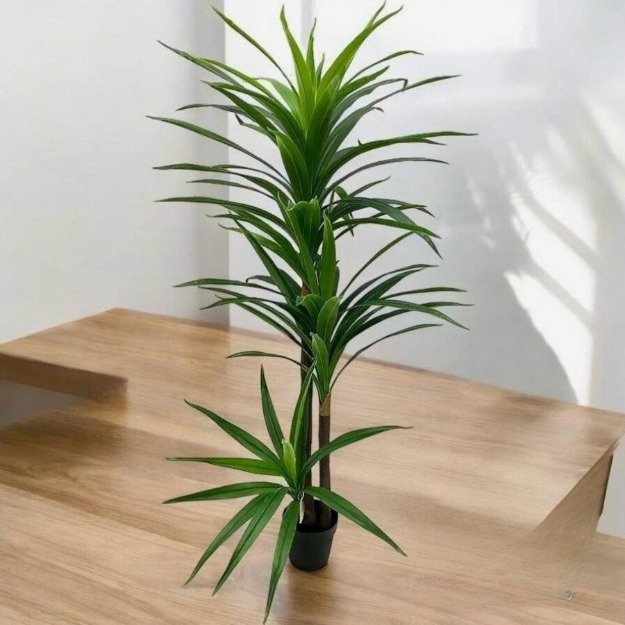 Dense, Natural-Looking Leaves