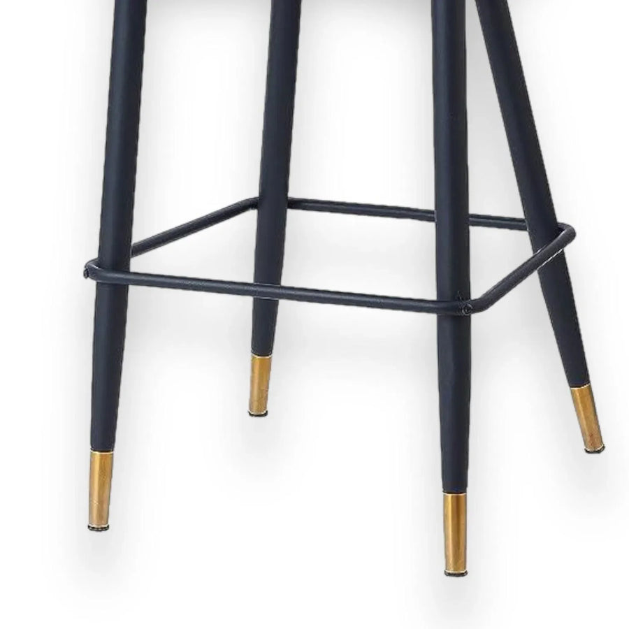 Armless Design for Easy Movement