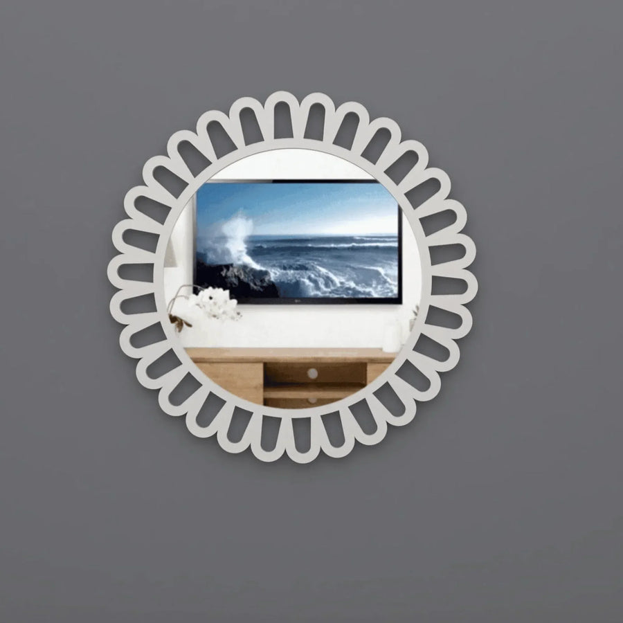 A Contemporary Twist Frame Design