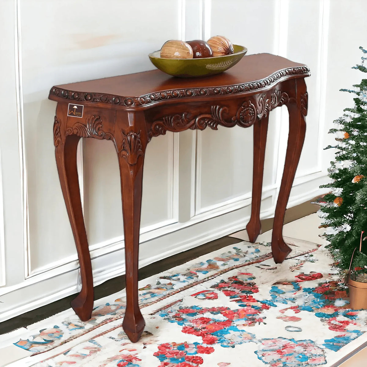 Elegant Leaf Detailing for a Refined Console