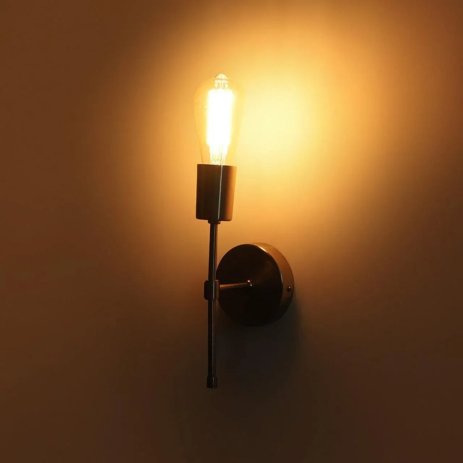 Focused Light, Cozy Atmosphere