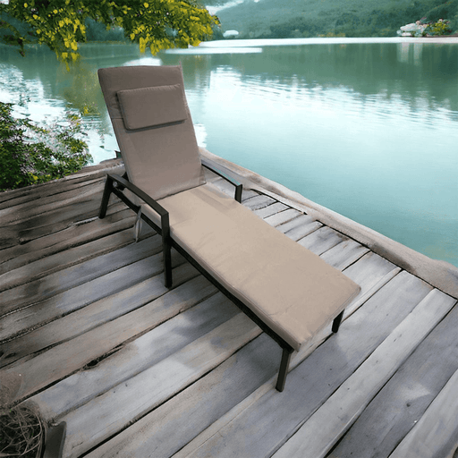 Elegant Poolside Lounger