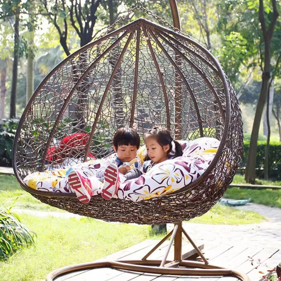 Durable Steel Frame with Woven Wicker