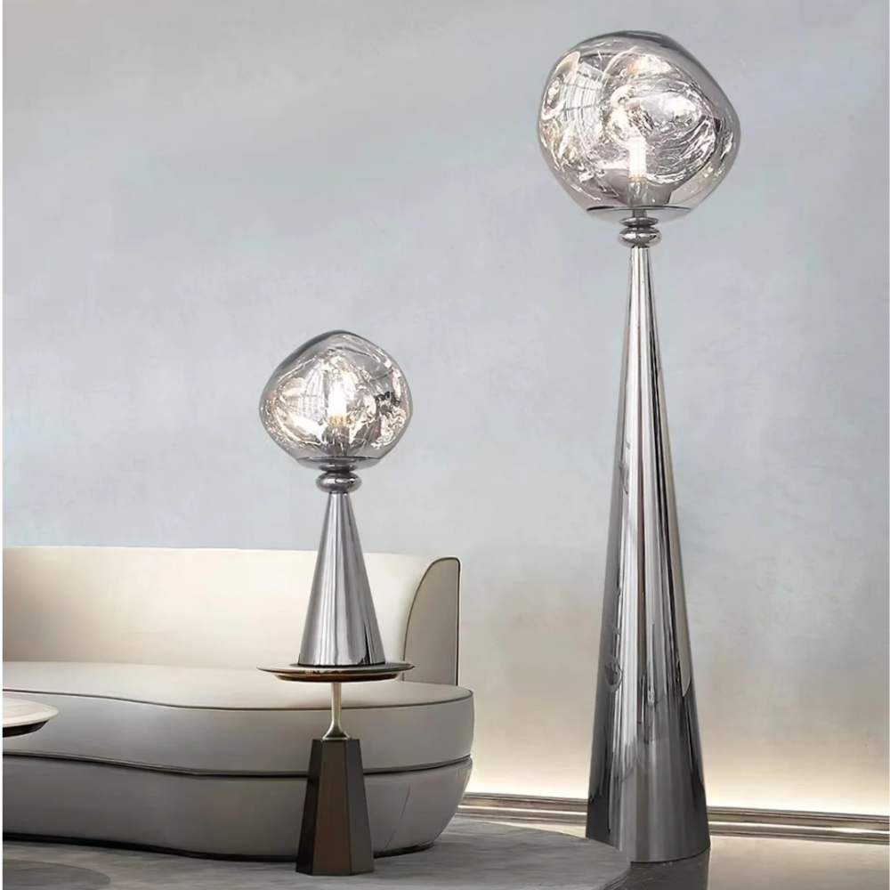 Majestic Globe Design Table Lamp