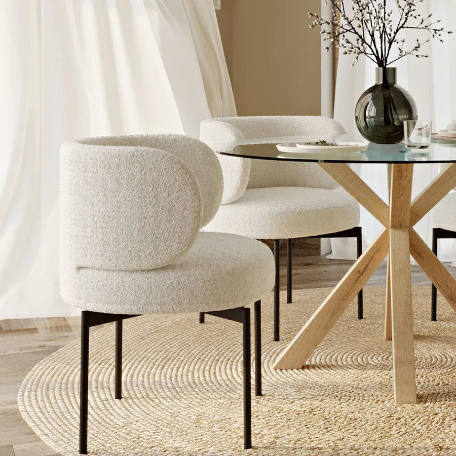 Curved Backrest for Superior Support