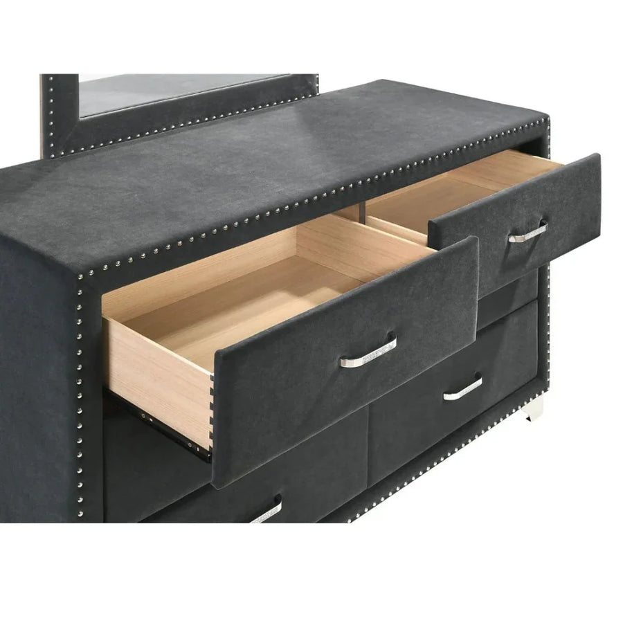 Six Drawers and a Mirror Built for Your Routine