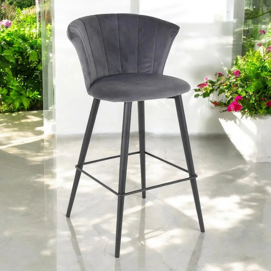 Sturdy Metal Legs for Lasting Stability