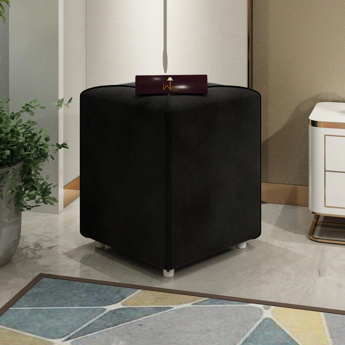 A Black Accent That Grounds Any Room