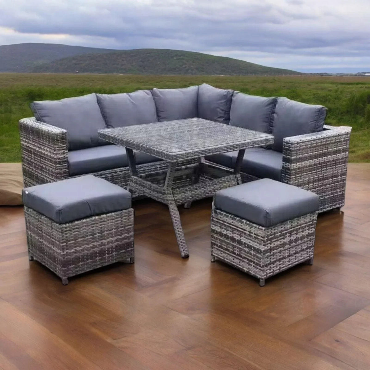 Terrace: A 5-Piece Modular Lounge