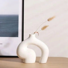 Wooden Twist Modern Home Decor White Ceramic S Shape Decorative Vase for Pampas Flowers - Wooden Twist UAE