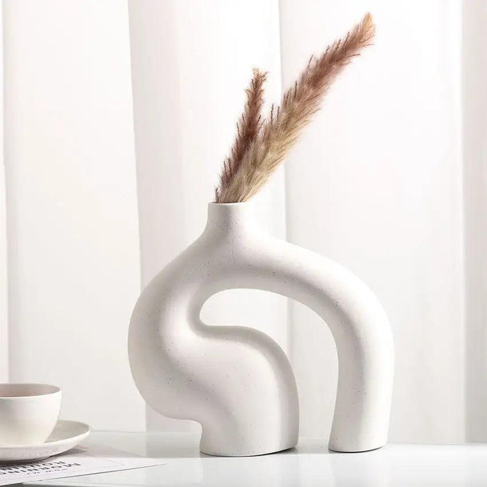 Wooden Twist Modern Home Decor White Ceramic S Shape Decorative Vase for Pampas Flowers - Wooden Twist UAE