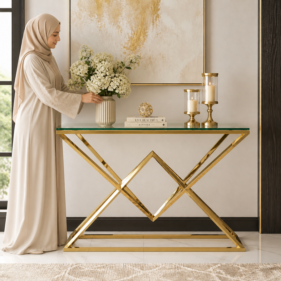 A Sleek, Airy Glass Surface