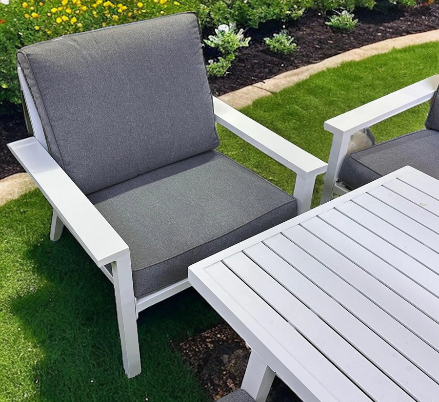 3+1+1, a Bench, and a Table