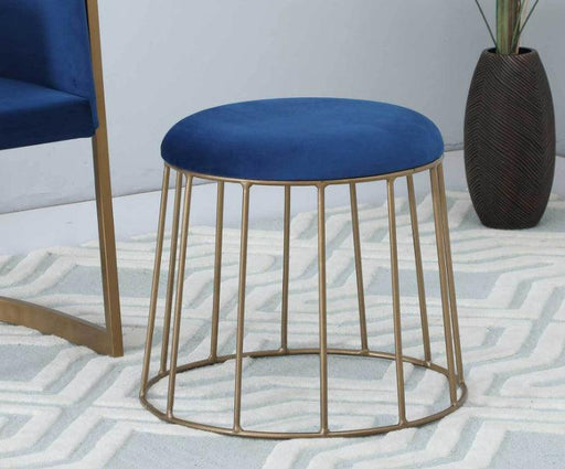 Wooden twist pipe style stool