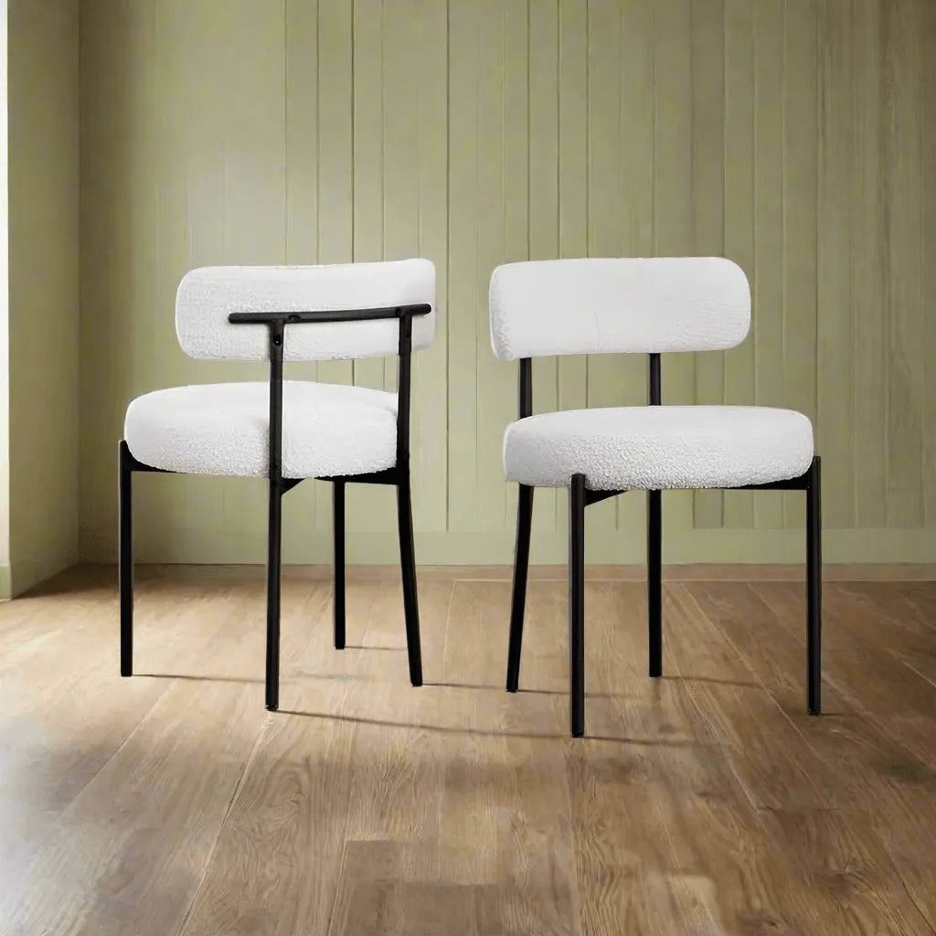 Round Upholstered Boucle Dining Room Chair Mid Century Modern Kitchen Chairs Curved Backrest Chairs for Dining Room Black Metal Legs