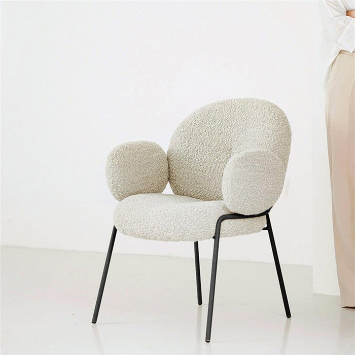 Wooden Twist Italian Design Soft Comfort Boucle Dining Chair with Golden Legs Modern Stylish Accent Chair for Elegant Living Rooms