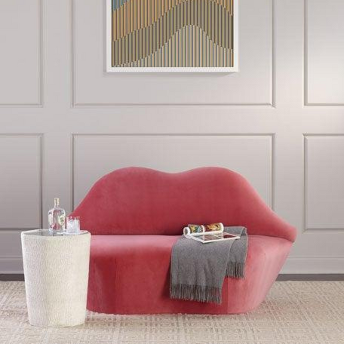 أريكة مصنوعة يدويًا في مقعد صورة ظلية للشفاه لغرفة المعيشة