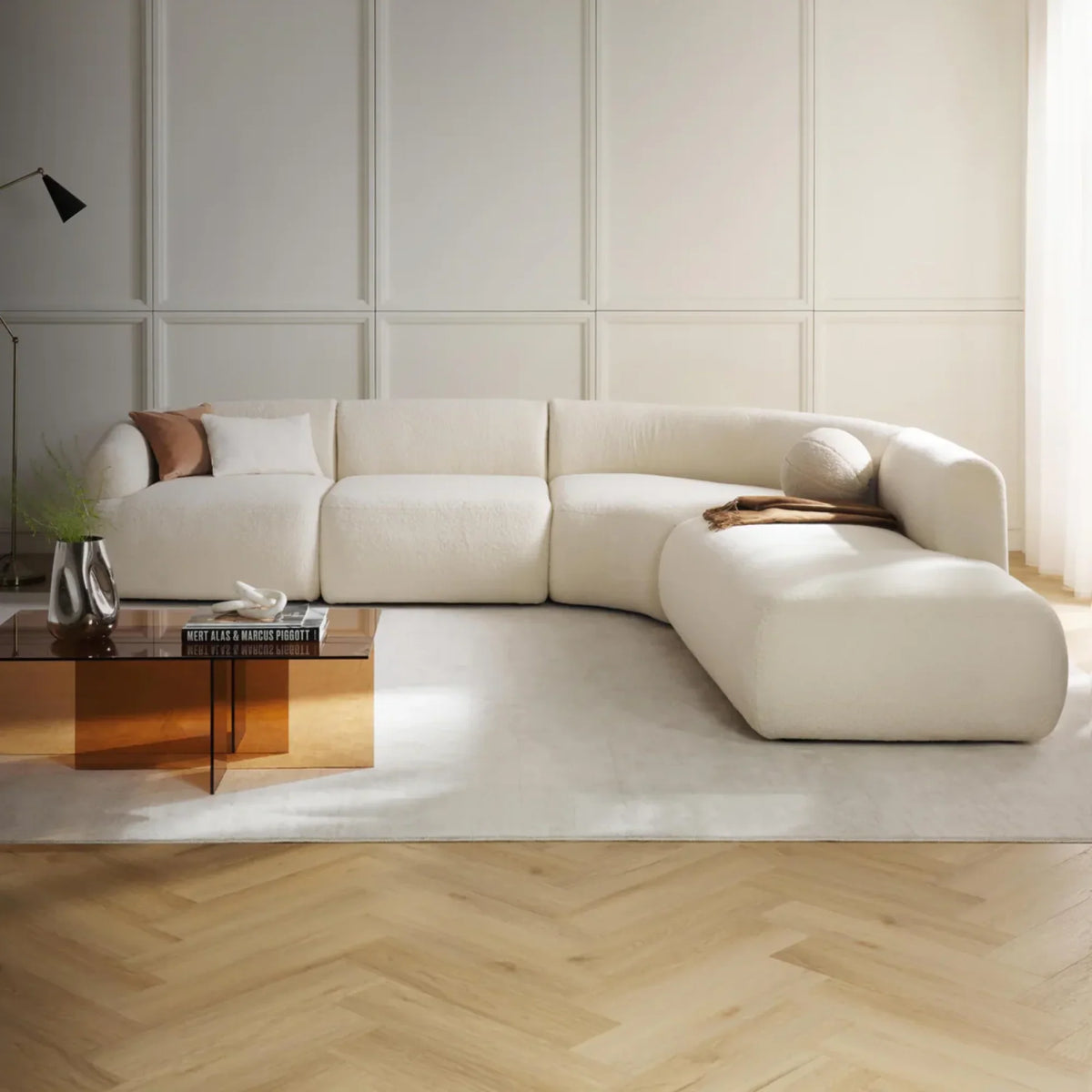 Modular Comfort, Effortlessly Styled