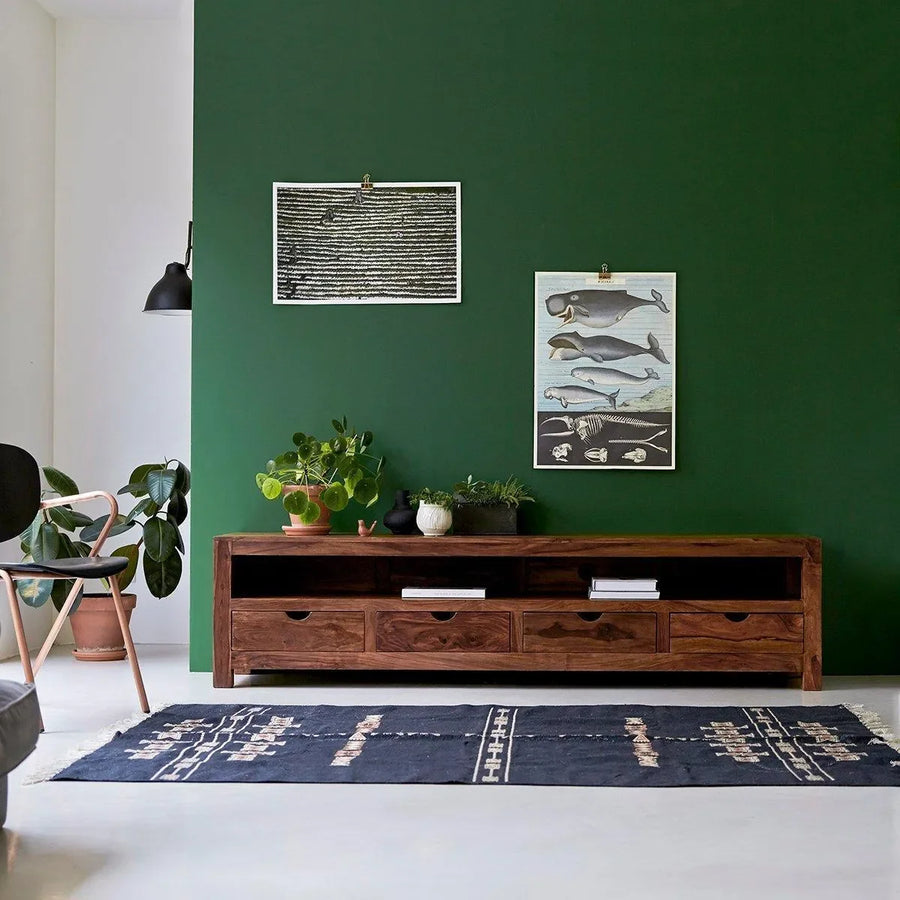A 6-Seater Marble Dining Table For Family Meals