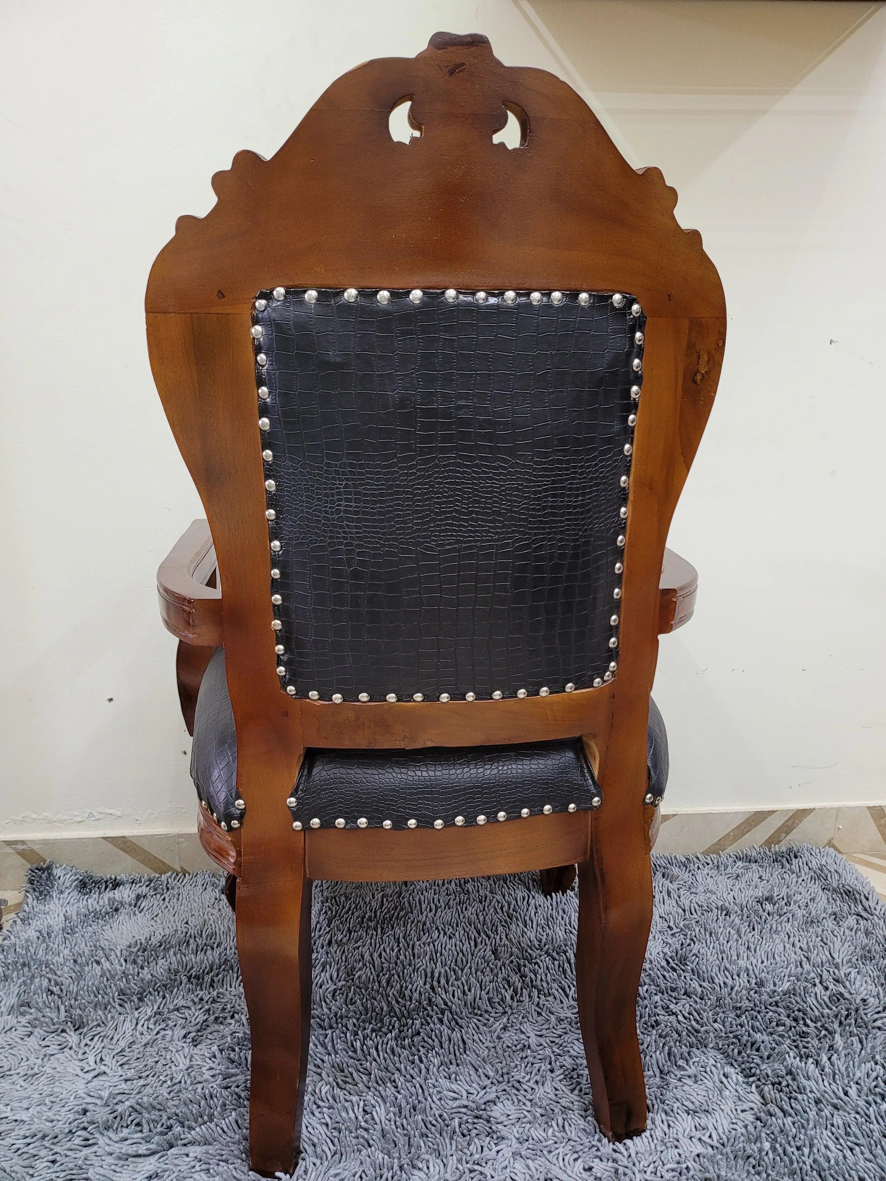 Wooden Twist Royal Hand Carved Armrest Chair ( Teak Wood ) - Wooden Twist UAE