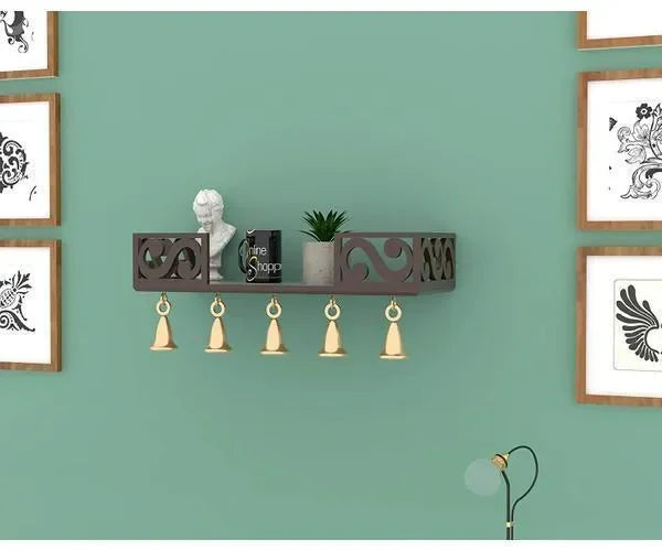 A Simple Shelf That Suits Any Room