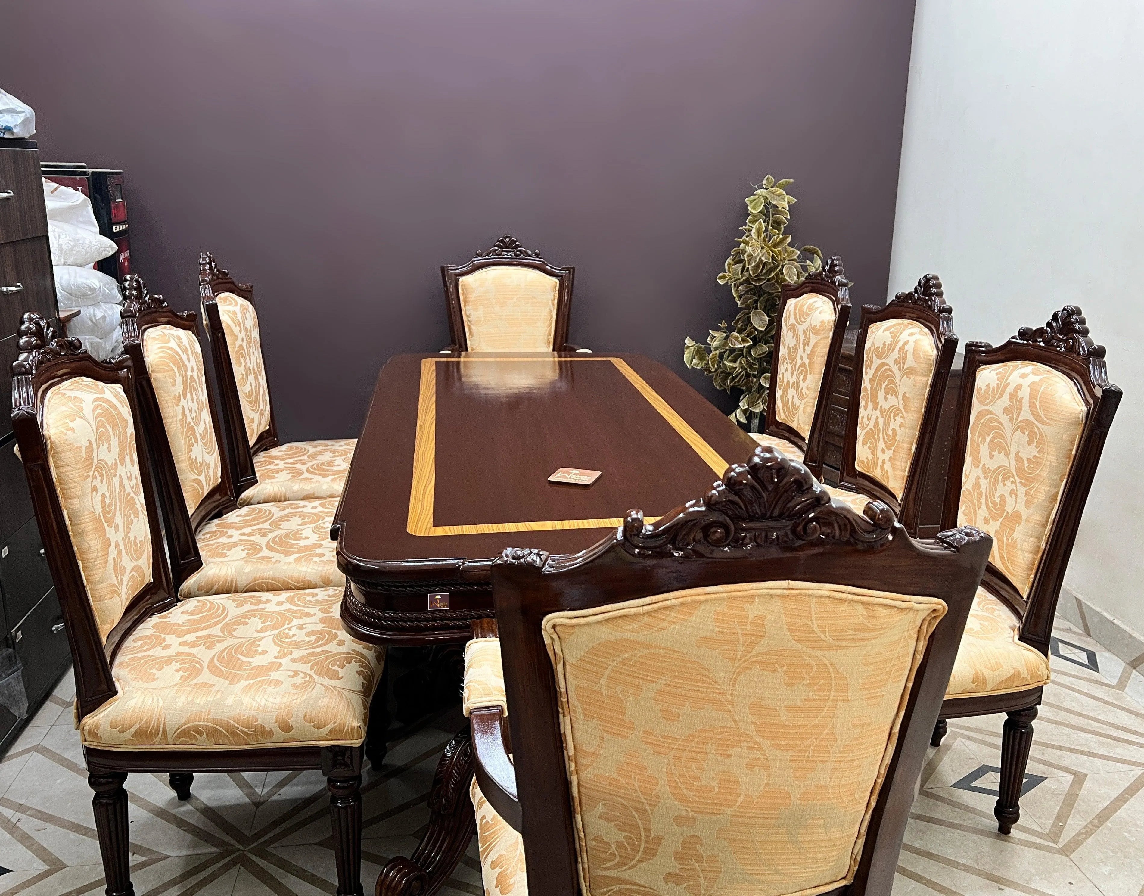 Velký Royal Designer Dining Set (8 Seater) - Wooden Twist UAE