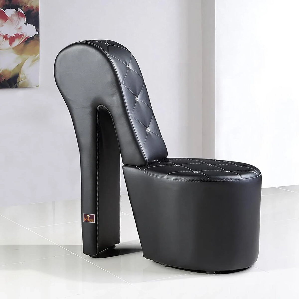 A Heel-Shaped Lounge Chair That Turns Heads