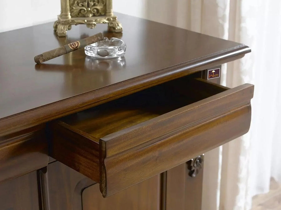 Two Drawers with Soft-Closing Mechanism